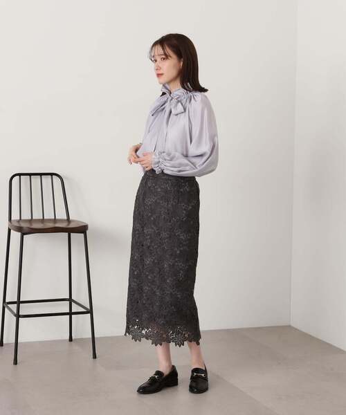 N.(N. Natural Beauty Basic)(エヌエヌナチュラルビューティーベーシック)の「◆シルキーローンリボンタイブラウス(シャツ/ブラウス・レディース・ホワイト/ネイビー/グレー・MEDIUM)」の7枚目の写真