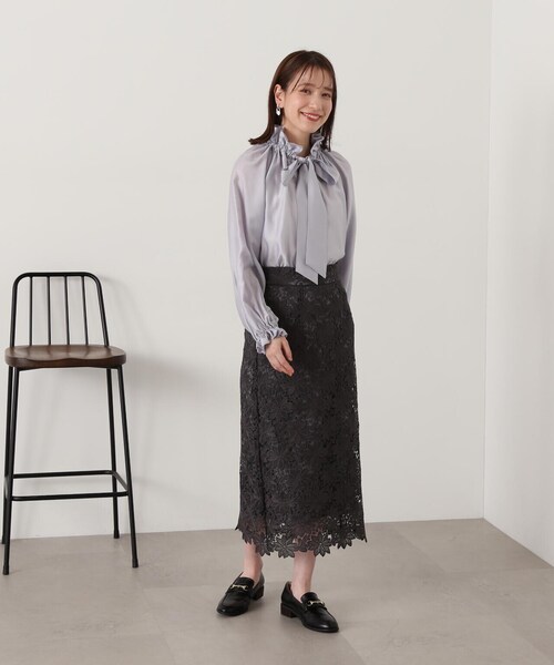 N.(N. Natural Beauty Basic)(エヌエヌナチュラルビューティーベーシック)の「◆シルキーローンリボンタイブラウス(シャツ/ブラウス・レディース・ホワイト/ネイビー/グレー・MEDIUM)」の9枚目の写真