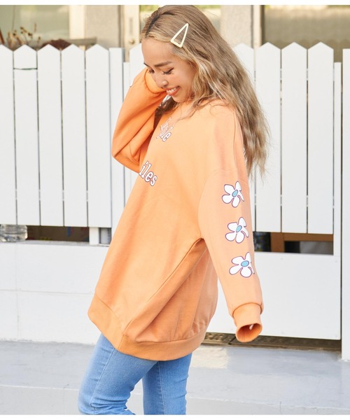 anap mimpi（アナップミンピ）の「アーム フラワー メッセージ 裏毛 スウェット 長袖 トップス（スウェット・レディース・ネイビー/オレンジ/グリーン・FREE）」の18枚目の写真