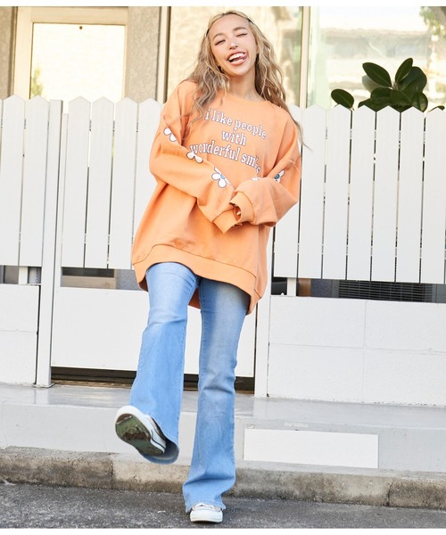 anap mimpi（アナップミンピ）の「アーム フラワー メッセージ 裏毛 スウェット 長袖 トップス（スウェット・レディース・ネイビー/オレンジ/グリーン・FREE）」の14枚目の写真