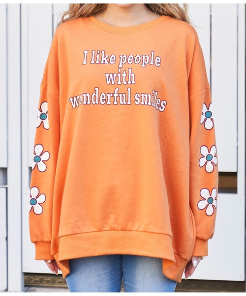 anap mimpi（アナップミンピ）の「アーム フラワー メッセージ 裏毛 スウェット 長袖 トップス（スウェット・レディース・ネイビー/オレンジ/グリーン・FREE）」の10枚目の写真