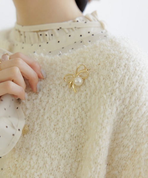 flower（フラワー）の「リボンブローチ（ブローチ/コサージュ・レディース・ゴールド・FREE）」の2枚目の写真