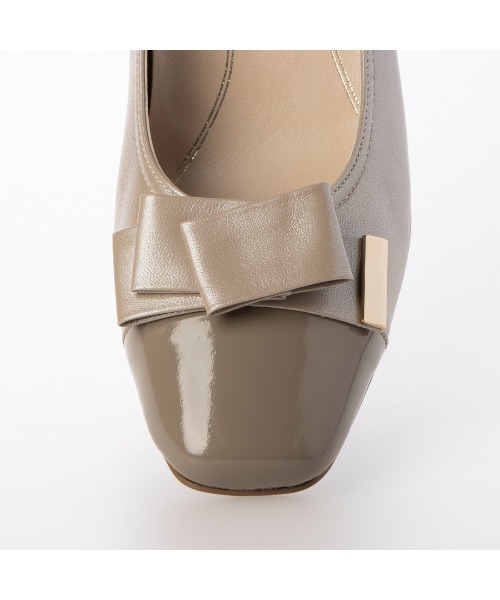 Riz raffinee（リズラフィーネ）の「【新色追加】スクエアトゥモチーフパンプス（パンプス・レディース・ブラック/ベージュ系その他7/トリコロール/ブラック系その他/デザートカモ・23cm/22.5cm/24cm/23.5cm/24.5cm）」の11枚目の写真