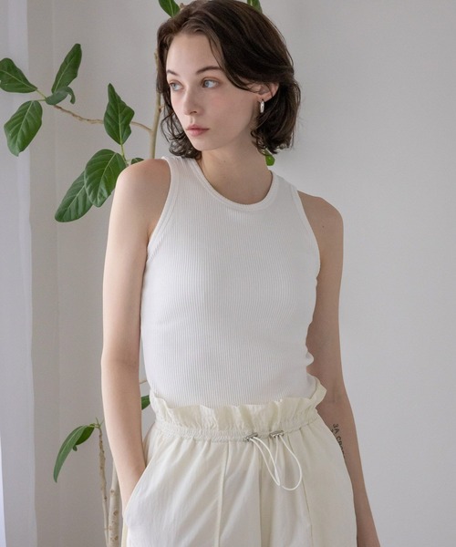 bijorie（ビジュリィ）の「【bijorie】カップ付きアメスリ／NEW BASIC series 24SS（タンクトップ・レディース・ブラック系/グリーン系/オフホワイト/マスタード/ブラック・LG/LARGE/MEDIUM）」の8枚目の写真