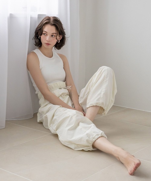 bijorie（ビジュリィ）の「【bijorie】カップ付きアメスリ／NEW BASIC series 24SS（タンクトップ・レディース・ブラック系/グリーン系/オフホワイト/マスタード/ブラック・LG/LARGE/MEDIUM）」の11枚目の写真