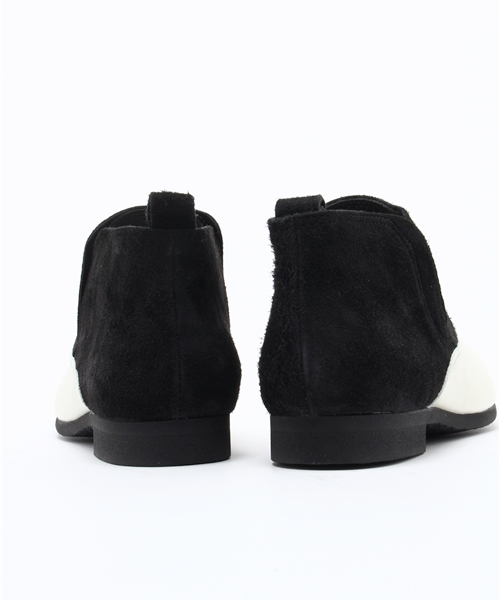 HIPS（ヒップス）の「サイドゴアソフトレザーシューズ（その他シューズ・レディース・ダークブラウン/ブラック/ホワイト×ブラック/グレー/ブラウン系その他/グレイッシュベージュ・24.5cm/23.5cm/22.5cm/24cm/23cm）」の13枚目の写真