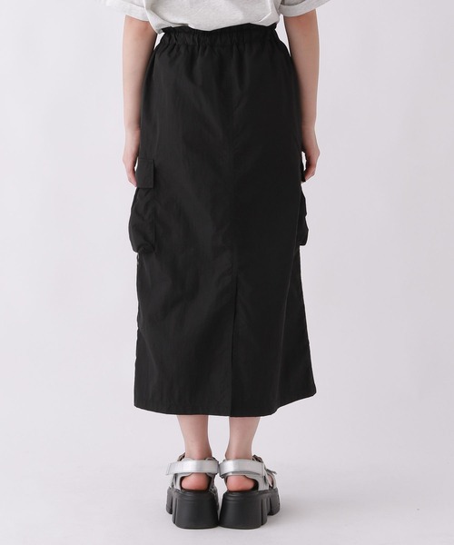 repipi armario(レピピ アルマリオ)の「サイドラインミディスカート(スカート・キッズ・ホワイト/ブラック/グリーン・LARGE/MEDIUM)」の9枚目の写真