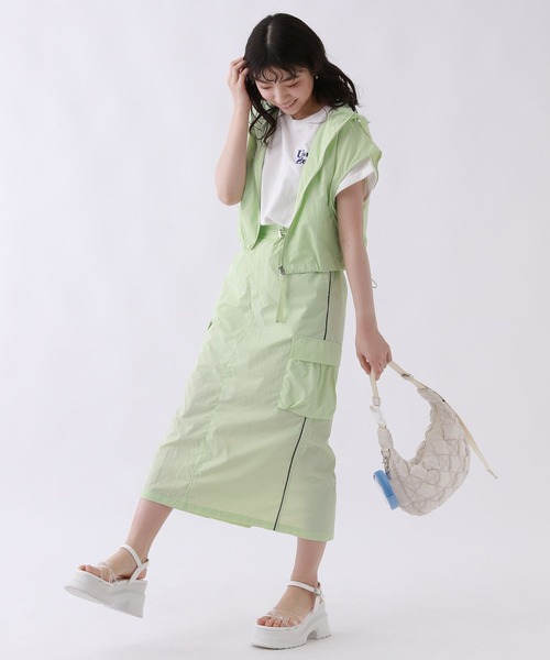 repipi armario(レピピ アルマリオ)の「サイドラインミディスカート(スカート・キッズ・ホワイト/ブラック/グリーン・LARGE/MEDIUM)」の18枚目の写真