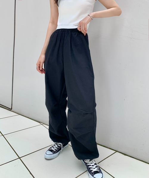 SHEPP(シープ)の「スーパーワイド ジョガーパンツ ユニセックス(その他パンツ・レディース・ブラック/ホワイト・M/L/S)」の17枚目の写真