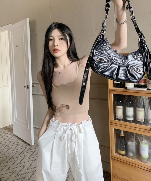 Miniministore(ミニミニストア)の「タンクトップレディース カップ付きタンク(タンクトップ・レディース・ブラック/ベージュ/ホワイト/グレー・FREE)」の17枚目の写真