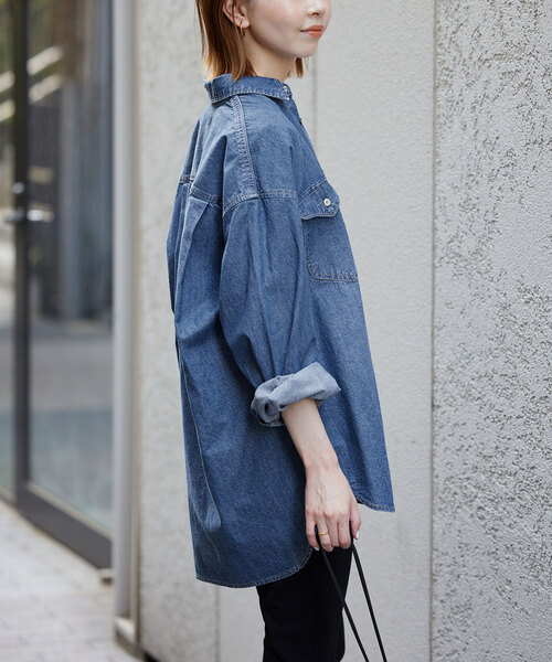 SLOBE IENA（スローブイエナ）の「LE DENIMライトオンスBDUシャツ（シャツ/ブラウス・レディース・サックスブルー・FREE）」の7枚目の写真