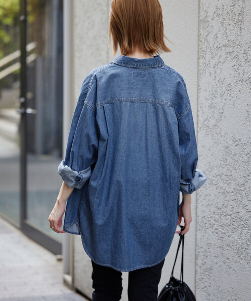 SLOBE IENA（スローブイエナ）の「LE DENIMライトオンスBDUシャツ（シャツ/ブラウス・レディース・サックスブルー・FREE）」の8枚目の写真