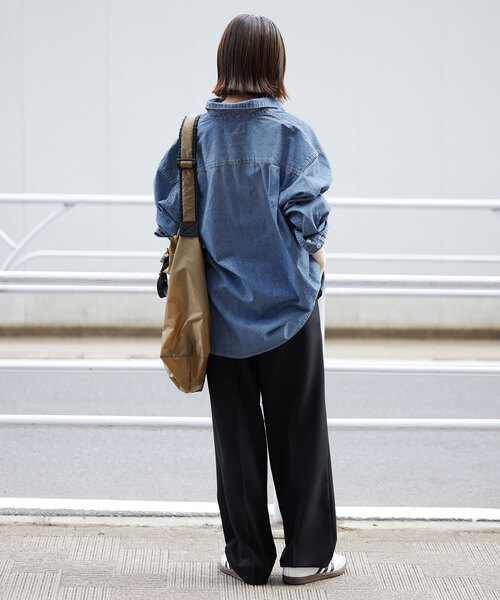 SLOBE IENA（スローブイエナ）の「LE DENIMライトオンスBDUシャツ（シャツ/ブラウス・レディース・サックスブルー・FREE）」の11枚目の写真