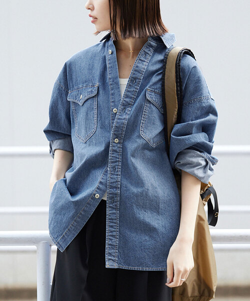 SLOBE IENA（スローブイエナ）の「LE DENIMライトオンスBDUシャツ（シャツ/ブラウス・レディース・サックスブルー・FREE）」の12枚目の写真