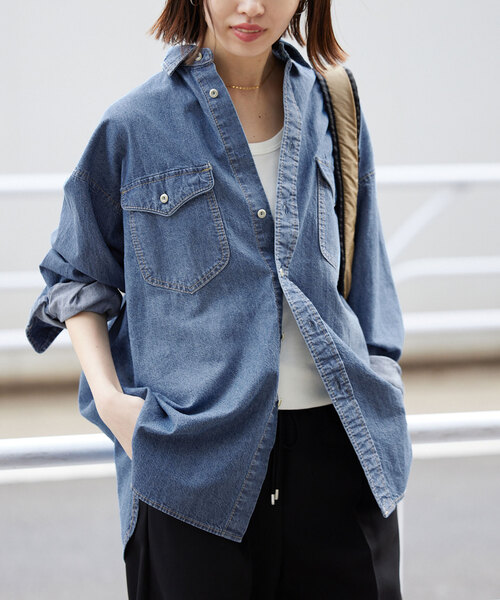 SLOBE IENA（スローブイエナ）の「LE DENIMライトオンスBDUシャツ（シャツ/ブラウス・レディース・サックスブルー・FREE）」の13枚目の写真