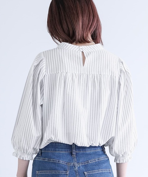 n'OrLABEL（ノアールレーベル）の「『ストライプ柄ボリューム袖ブラウス』（シャツ/ブラウス・レディース・オフホワイト/ネイビー/ライトベージュ・1/2）」の15枚目の写真