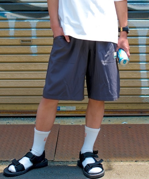RAT EFFECT(ラットエフェクト)の「【水陸両用】ベイカーショートパンツ(その他パンツ・キッズ・チャコールグレー/ブルー/ブラック系その他/ブラック/カーキ/グレイッシュベージュ・150/170/160/130/140)」の1枚目の写真