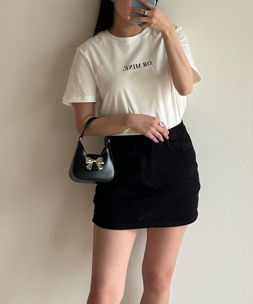 RiLi（リリ）の「ワンポイントロゴTシャツ【RL】（Tシャツ/カットソー・レディース・ホワイト/ライトピンク/クリーム/レッド/ピンク/ブルー/ブラック/チャコールグレー/ライトブルー/ネイビー・FREE）」の2枚目の写真