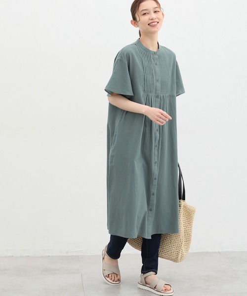 Honeys（ハニーズ）の「ピンタックシャツワンピース（シャツワンピース・レディース・オレンジ/ブルーグリーン/ブラック/ライトベージュ・L/M/LL）」の3枚目の写真