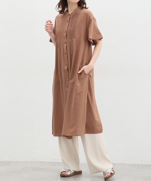 Honeys（ハニーズ）の「ピンタックシャツワンピース（シャツワンピース・レディース・オレンジ/ブルーグリーン/ブラック/ライトベージュ・L/M/LL）」の16枚目の写真