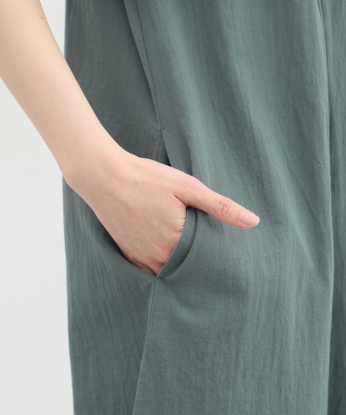 Honeys（ハニーズ）の「ピンタックシャツワンピース（シャツワンピース・レディース・オレンジ/ブルーグリーン/ブラック/ライトベージュ・L/M/LL）」の8枚目の写真