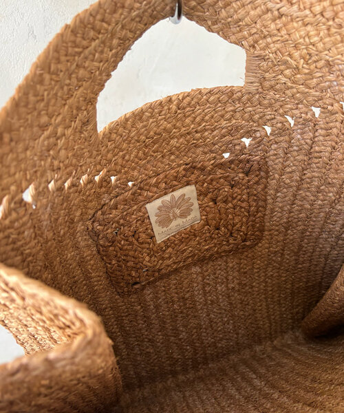 DouDou（ドゥドゥ）の「【MADE IN MADA 24SS】MARIE BAG（かごバッグ・レディース・ベージュ/ブラウン・FREE）」の16枚目の写真