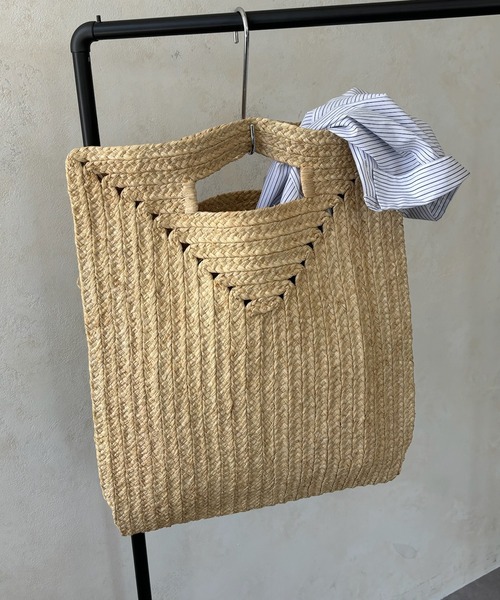 DouDou（ドゥドゥ）の「【MADE IN MADA 24SS】MARIE BAG（かごバッグ・レディース・ベージュ/ブラウン・FREE）」の2枚目の写真