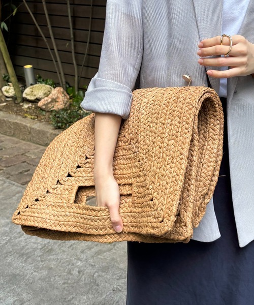 DouDou（ドゥドゥ）の「【MADE IN MADA 24SS】MARIE BAG（かごバッグ・レディース・ベージュ/ブラウン・FREE）」の3枚目の写真