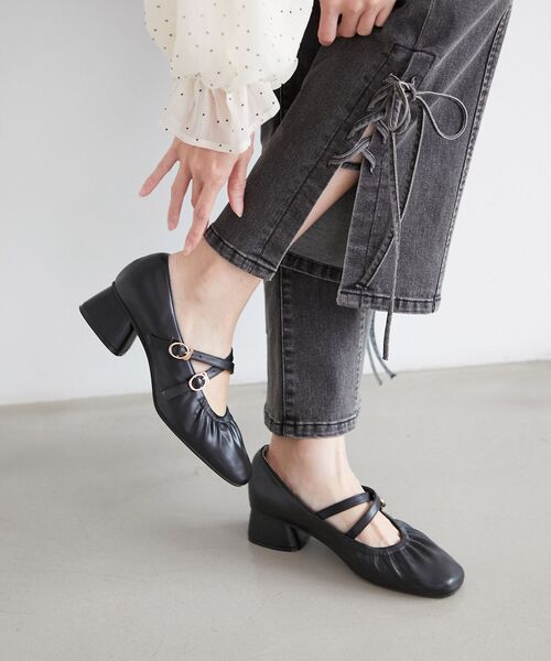 MAJESTIC LEGON(マジェスティックレゴン)の「レディギャザーストラップパンプス(パンプス・レディース・シルバー/ブラック/アイボリー/ブラウン/ボルドー/ブラック系その他2/ピンク/ダークブラウン/レッド・SMALL/X-LARGE/MEDIUM/LARGE/XXL)」の20枚目の写真
