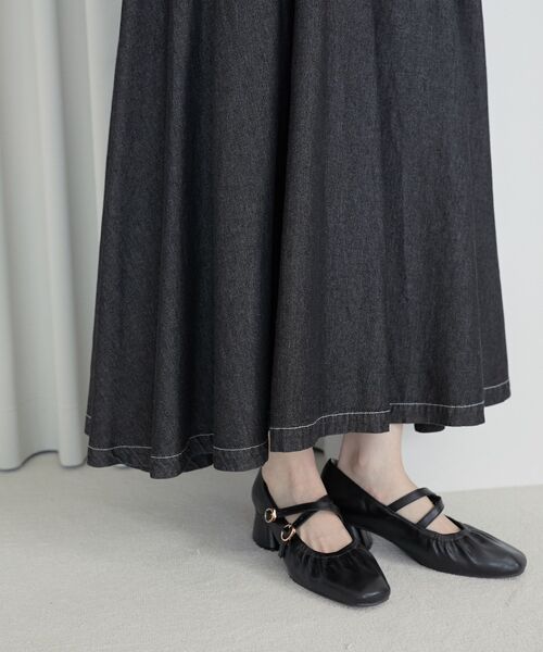 MAJESTIC LEGON(マジェスティックレゴン)の「レディギャザーストラップパンプス(パンプス・レディース・シルバー/ブラック/アイボリー/ブラウン/ボルドー/ブラック系その他2/ピンク/ダークブラウン/レッド・SMALL/X-LARGE/MEDIUM/LARGE/XXL)」の15枚目の写真