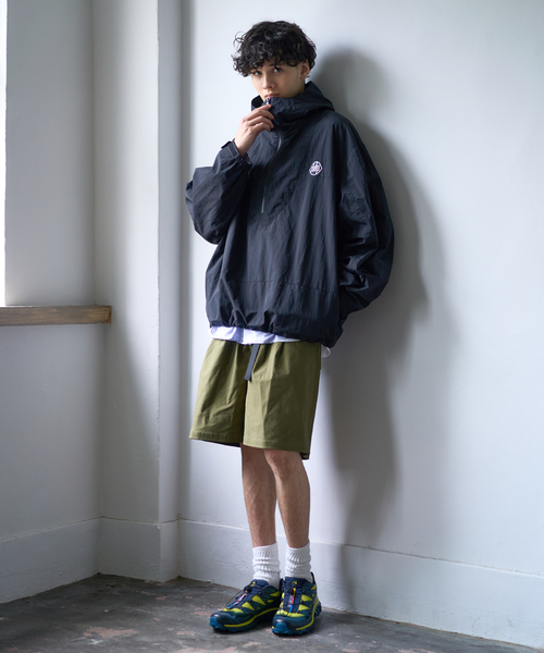 ddp（ディーディーピー）の「DDP 417別注 アノラックパーカー（ナイロンジャケット・メンズ・ブラック/チャコールグレー・MEDIUM/LARGE）」の7枚目の写真