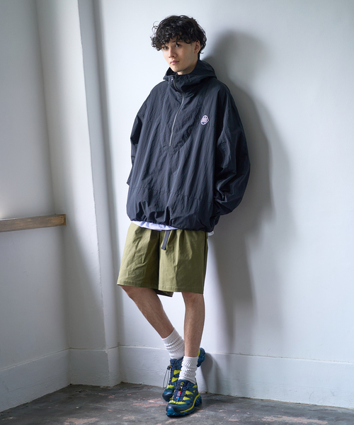 ddp（ディーディーピー）の「DDP 417別注 アノラックパーカー（ナイロンジャケット・メンズ・ブラック/チャコールグレー・MEDIUM/LARGE）」の9枚目の写真