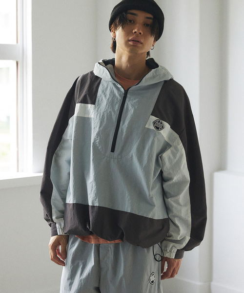 ddp（ディーディーピー）の「DDP 417別注 アノラックパーカー（ナイロンジャケット・メンズ・ブラック/チャコールグレー・MEDIUM/LARGE）」の19枚目の写真