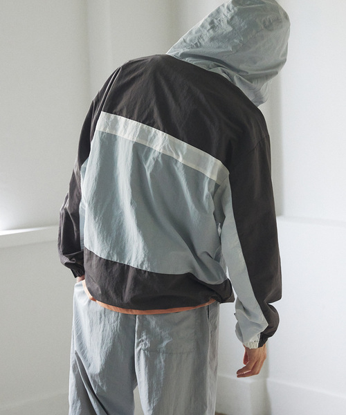 ddp（ディーディーピー）の「DDP 417別注 アノラックパーカー（ナイロンジャケット・メンズ・ブラック/チャコールグレー・MEDIUM/LARGE）」の21枚目の写真