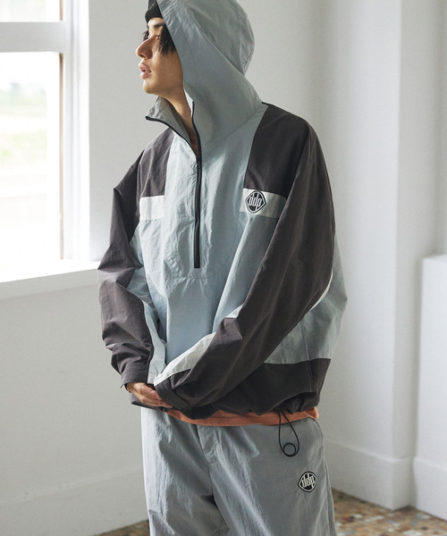 ddp（ディーディーピー）の「DDP 417別注 アノラックパーカー（ナイロンジャケット・メンズ・ブラック/チャコールグレー・MEDIUM/LARGE）」の22枚目の写真