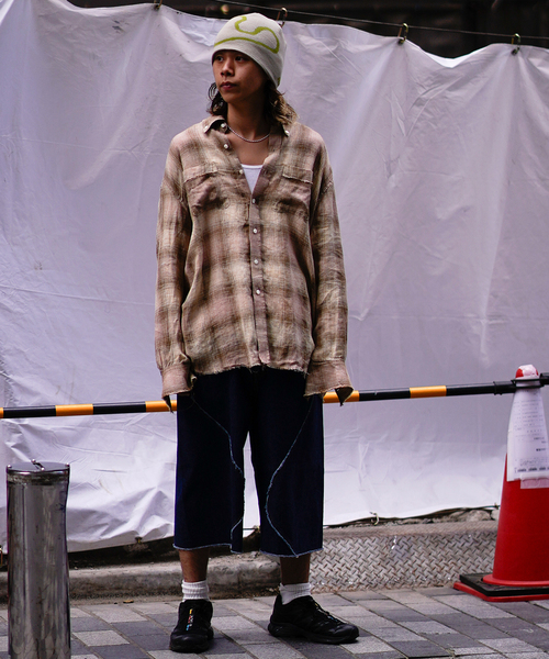 JIEDA(ジエダ)の「JieDa CROPPED LOOSE FIT DENIM JIE-24W -PT12(スラックス・メンズ・ネイビー・1/2)」の2枚目の写真