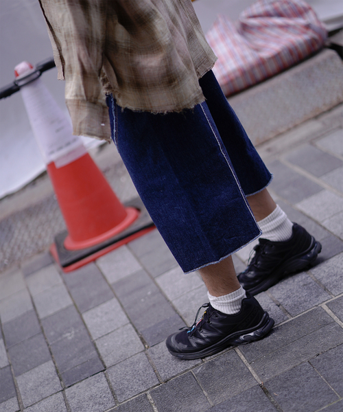 JIEDA(ジエダ)の「JieDa CROPPED LOOSE FIT DENIM JIE-24W -PT12(スラックス・メンズ・ネイビー・1/2)」の4枚目の写真