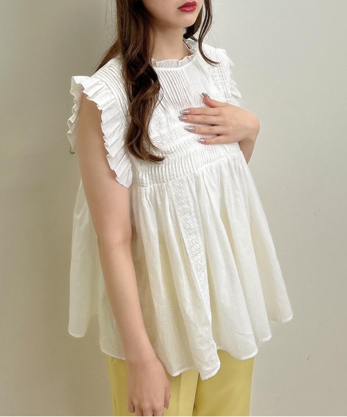 INGNI（イング）の「綿ボイルピンタックフリルブラウス（シャツ/ブラウス・レディース・オフホワイト/ブルー/ブラック・M）」の10枚目の写真