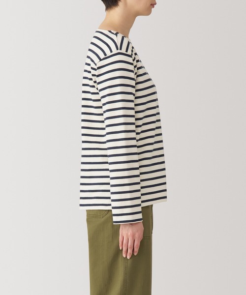 無印良品（ムジルシリョウヒン）の「婦人　太番手ボートネック長袖Ｔシャツ（Tシャツ/カットソー・レディース・ネイビー系/ライトグリーン系/グレー系/レッド系/ベージュ系/ネイビー系1・XL/L/M/S）」の7枚目の写真