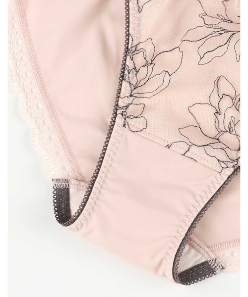 AMPHI（アンフィ）の「BRAGENIC/エンブロイダリーレース ショーツ