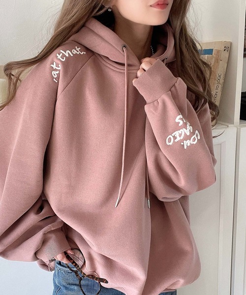 Java(ジャバ)の「《JaVa ジャバコラボ》 ラフに過ごしたい日にも トレンドを プラス。ランダム 刺繍 裏起毛 オーバーサイズ パーカー(パーカー・レディース・チャコール/杢グレー/オートミール/ネイビー/スモークピンク・SMALL/MEDIUM/LARGE/X-LARGE)」の5枚目の写真