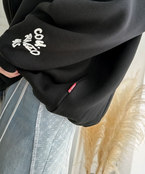 Java(ジャバ)の「《JaVa ジャバコラボ》 ラフに過ごしたい日にも トレンドを プラス。ランダム 刺繍 裏起毛 オーバーサイズ パーカー(パーカー・レディース・チャコール/杢グレー/オートミール/ネイビー/スモークピンク・SMALL/MEDIUM/LARGE/X-LARGE)」の20枚目の写真