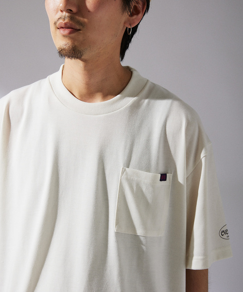 Russell Athletic（ラッセルアスレティック）の「RUSSELL ATHLETIC 別注 Ever Dry ポケットTシャツ（Tシャツ/カットソー・メンズ・ブラック/ホワイト/ベージュ系その他/ネイビー・MEDIUM/LARGE）」の5枚目の写真