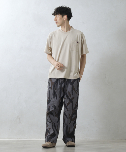 Russell Athletic（ラッセルアスレティック）の「RUSSELL ATHLETIC 別注 Ever Dry ポケットTシャツ（Tシャツ/カットソー・メンズ・ブラック/ホワイト/ベージュ系その他/ネイビー・MEDIUM/LARGE）」の11枚目の写真