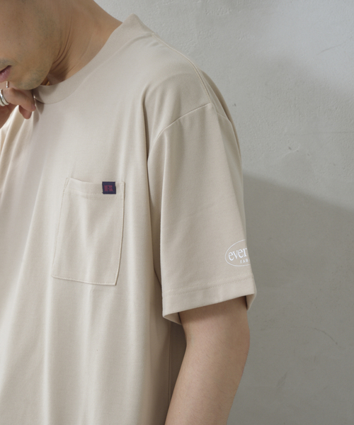 Russell Athletic（ラッセルアスレティック）の「RUSSELL ATHLETIC 別注 Ever Dry ポケットTシャツ（Tシャツ/カットソー・メンズ・ブラック/ホワイト/ベージュ系その他/ネイビー・MEDIUM/LARGE）」の17枚目の写真