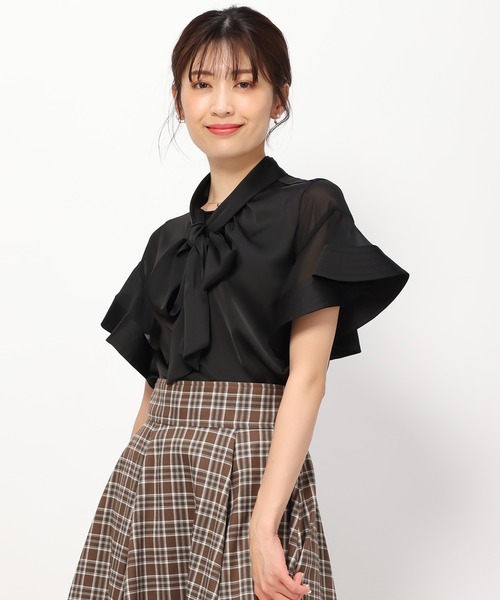 MISCH MASCH(ミッシュマッシュ)の「サテンボウタイフレアスリーブブラウス/MM438102(シャツ/ブラウス・レディース・ブラック/ブルー/ピンク・フリ-)」の18枚目の写真