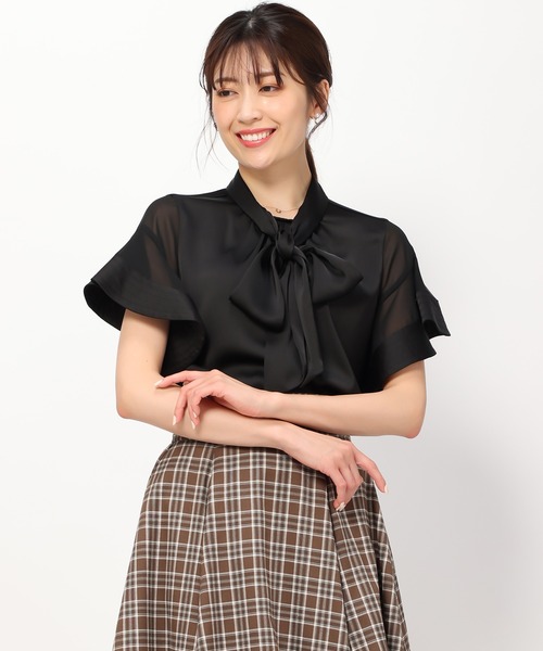 MISCH MASCH(ミッシュマッシュ)の「サテンボウタイフレアスリーブブラウス/MM438102(シャツ/ブラウス・レディース・ブラック/ブルー/ピンク・フリ-)」の19枚目の写真