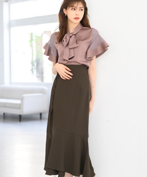 MISCH MASCH(ミッシュマッシュ)の「サテンボウタイフレアスリーブブラウス/MM438102(シャツ/ブラウス・レディース・ブラック/ブルー/ピンク・フリ-)」の9枚目の写真