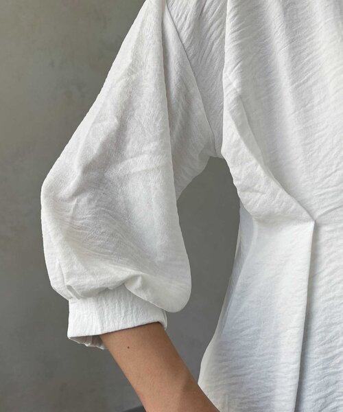 Chez toi(シェトワ)の「【マイナス3キロ見え】7分袖ウエストタックペプラムブラウス(シャツ/ブラウス・レディース・ブラウン/オフホワイト/ブラック・FREE)」の8枚目の写真