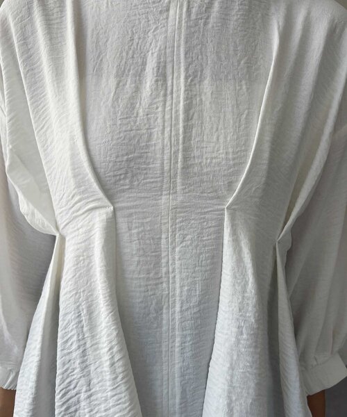 Chez toi(シェトワ)の「【マイナス3キロ見え】7分袖ウエストタックペプラムブラウス(シャツ/ブラウス・レディース・ブラウン/オフホワイト/ブラック・FREE)」の10枚目の写真